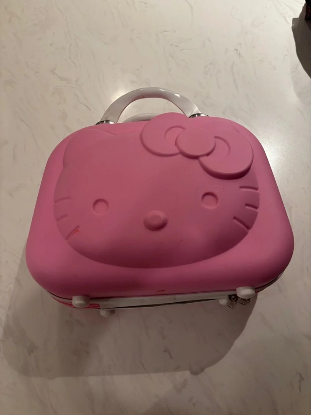 Hello Kitty Pink Character Carry Case